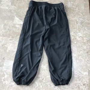 Ivivva Girls Black Crop studio pants size 14